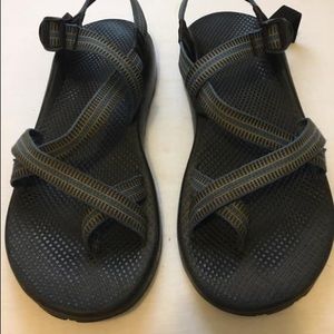 Men’s Chacos z/2